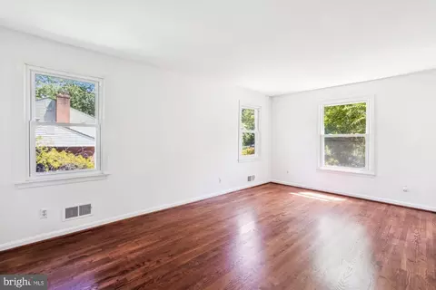 Living - 2445 Parallel Ln, Silver Spring, MD 20904 photo 1 of 9