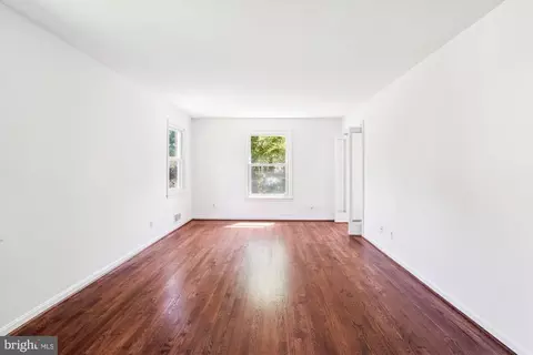 Living - 2445 Parallel Ln, Silver Spring, MD 20904 photo 3 of 9