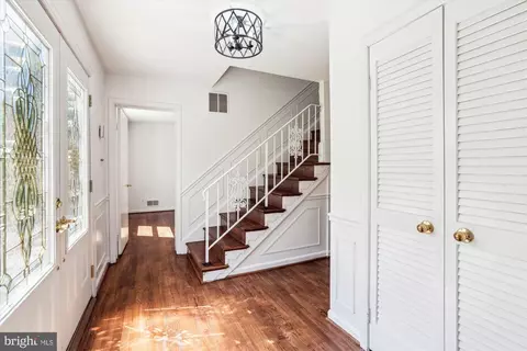 Entry Way - 2445 Parallel Ln, Silver Spring, MD 20904 photo 2 of 8