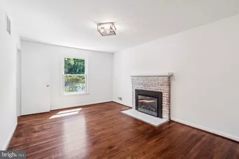 Living - 2445 Parallel Ln, Silver Spring, MD 20904 photo 2 of 9