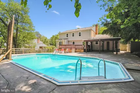 Exterior - 2445 Parallel Ln, Silver Spring, MD 20904 photo 13 of 18