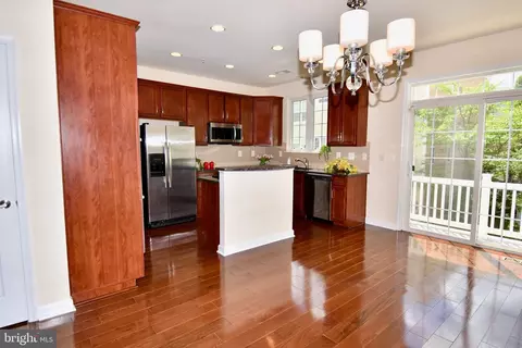 Kitchen - 11665 Leesborough Cir, Silver Spring, MD 20902 photo 5 of 11