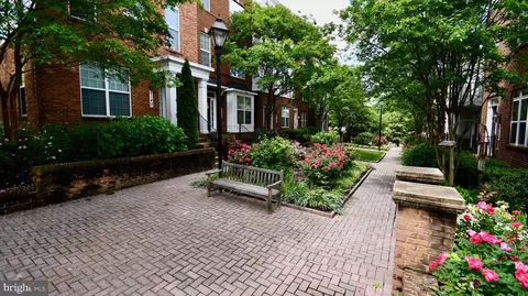 Exterior - 11665 Leesborough Cir, Silver Spring, MD 20902 photo 10 of 12