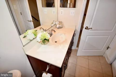 Bath - 11665 Leesborough Cir, Silver Spring, MD 20902 photo 1 of 6