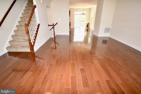 Living - 11665 Leesborough Cir, Silver Spring, MD 20902 photo 2 of 8