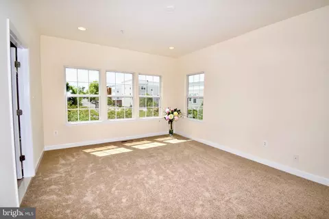 Living - 11665 Leesborough Cir, Silver Spring, MD 20902 photo 8 of 8