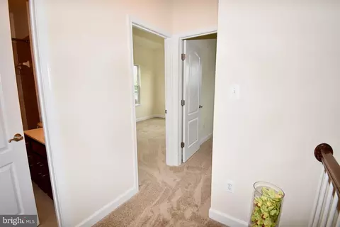 Entry Way - 11665 Leesborough Cir, Silver Spring, MD 20902 photo 6 of 10