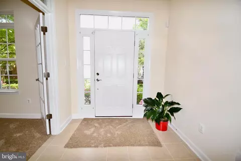 Entry Way - 11665 Leesborough Cir, Silver Spring, MD 20902 photo 10 of 10