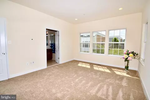 Bedroom - 11665 Leesborough Cir, Silver Spring, MD 20902 photo 7 of 8