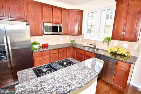 Kitchen - 11665 Leesborough Cir, Silver Spring, MD 20902 photo 8 of 11