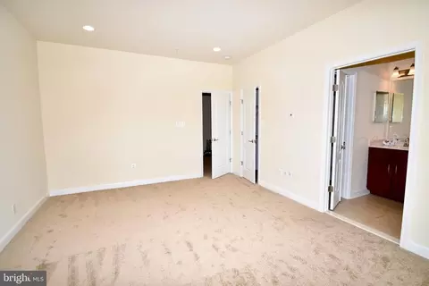 Bedroom - 11665 Leesborough Cir, Silver Spring, MD 20902 photo 5 of 8