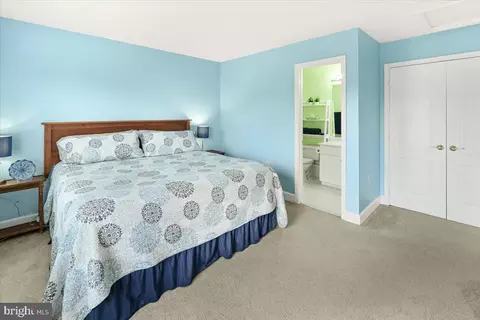 Bedroom - 19712 Selby Ave, Poolesville, MD 20837 photo 4 of 10