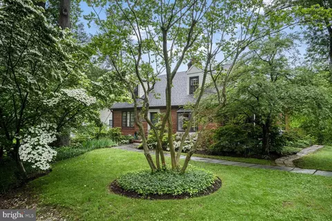 5408 Wehawken Rd, Bethesda, MD 20816