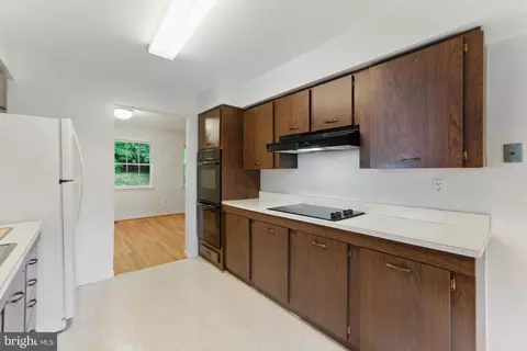 13021 Morningside Ln, Silver Spring, MD 20904 photo 11