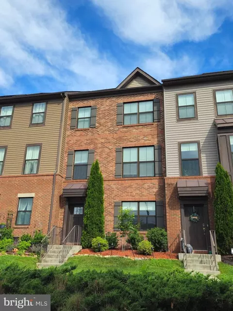 13213 Shawnee Ln, Clarksburg, MD 20871