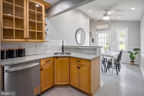 609 Eldrid Dr, Silver Spring, MD 20904 photo 12