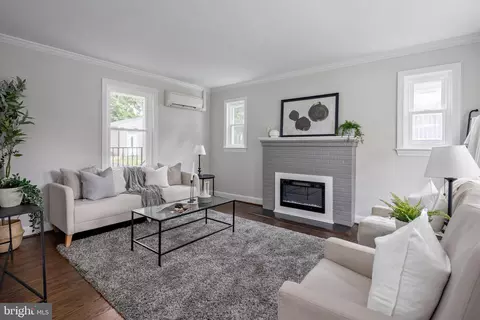 609 Eldrid Dr, Silver Spring, MD 20904 photo 2