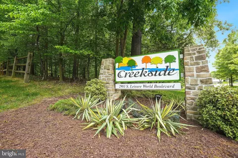 2901 S Leisure World Blvd #122, Silver Spring, MD 20906
