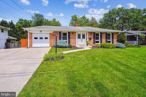 11837 Enid Dr, Potomac, MD 20854