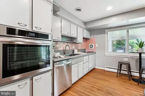 10400 Conover Dr, Silver Spring, MD 20902 photo 9