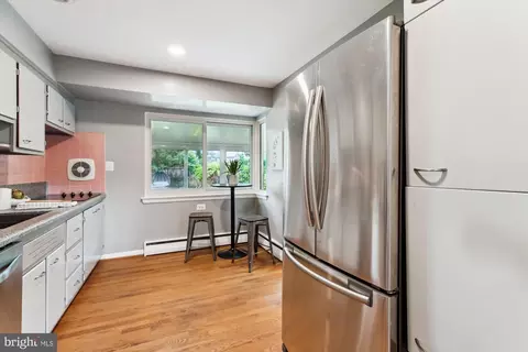 10400 Conover Dr, Silver Spring, MD 20902 photo 11