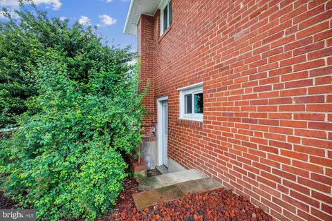 10400 Conover Dr, Silver Spring, MD 20902 photo 45