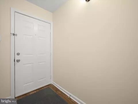 Entry Way - 14909 Cleese Ct #4CD, Silver Spring, MD 20906 photo 2 of 3