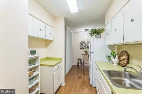 Kitchen - 2203 Greenery Ln #202-10, Silver Spring, MD 20906 photo 3 of 3