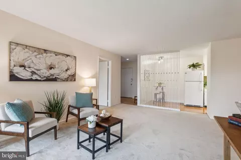 2203 Greenery Ln #202-10, Silver Spring, MD 20906