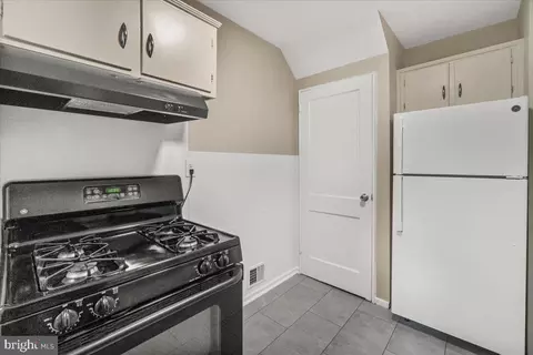 12103 Valleywood Dr, Silver Spring, MD 20902 photo 14