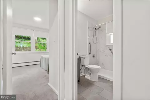 12103 Valleywood Dr, Silver Spring, MD 20902 photo 10