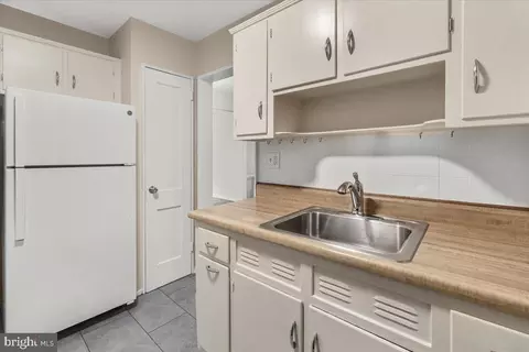 12103 Valleywood Dr, Silver Spring, MD 20902 photo 13