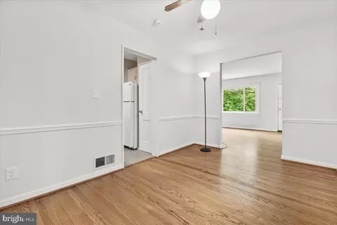 12103 Valleywood Dr, Silver Spring, MD 20902 photo 8