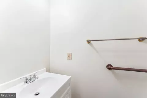 1221 Windmill Ln, Silver Spring, MD 20905 photo 15