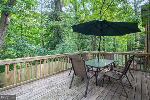 Exterior - 10611 Meadowhill Rd, Silver Spring, MD 20901 photo 1 of 1