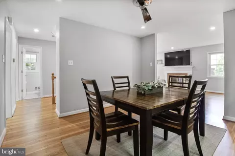 Entry Way - 10611 Meadowhill Rd, Silver Spring, MD 20901 photo 1 of 1