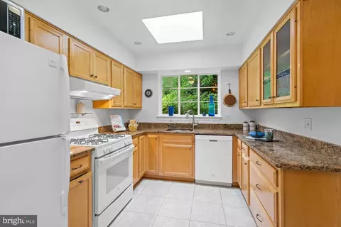 Kitchen - 8008 Park Crest Dr, Silver Spring, MD 20910 photo 1 of 1