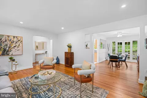 Living - 8008 Park Crest Dr, Silver Spring, MD 20910 photo 4 of 4