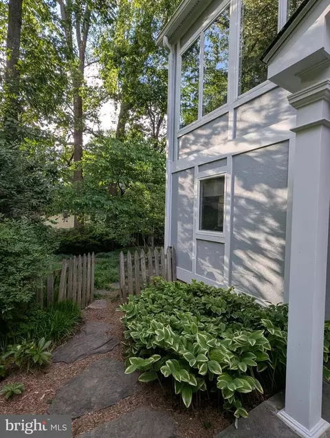 Exterior - 9510 Clement Rd, Silver Spring, MD 20910 photo 14 of 19
