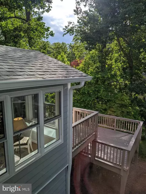 Exterior - 9510 Clement Rd, Silver Spring, MD 20910 photo 7 of 19