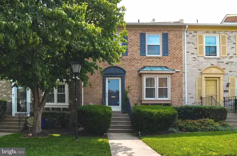10227 Arizona Cir #49, Bethesda, MD 20817