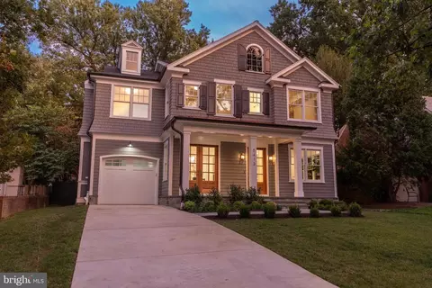 5413 Center St, Chevy Chase, MD 20815