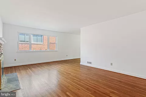 1203 Burton St, Silver Spring, MD 20910 photo 3