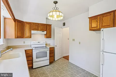 1203 Burton St, Silver Spring, MD 20910 photo 9