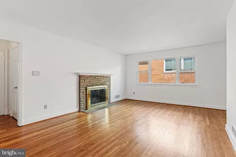 1203 Burton St, Silver Spring, MD 20910 photo 4