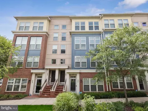 179 Copley Cir #30-B, Gaithersburg, MD 20878
