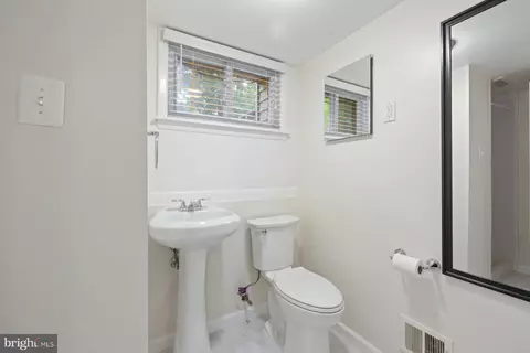 1515 Ainsley Rd, Silver Spring, MD 20904 photo 40