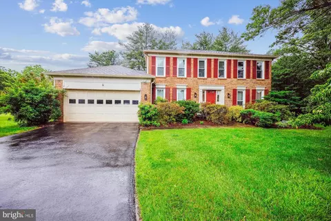 6 Tupelo Ct, Rockville, MD 20855