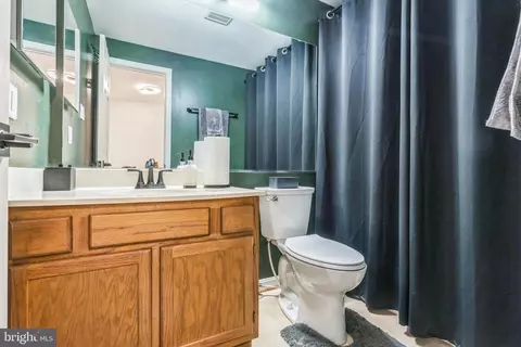 Bath - 14926 Dunvegan Ct, Silver Spring, MD 20906 photo 1 of 1