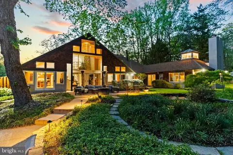 8901 Potomac Station Ln, Potomac, MD 20854